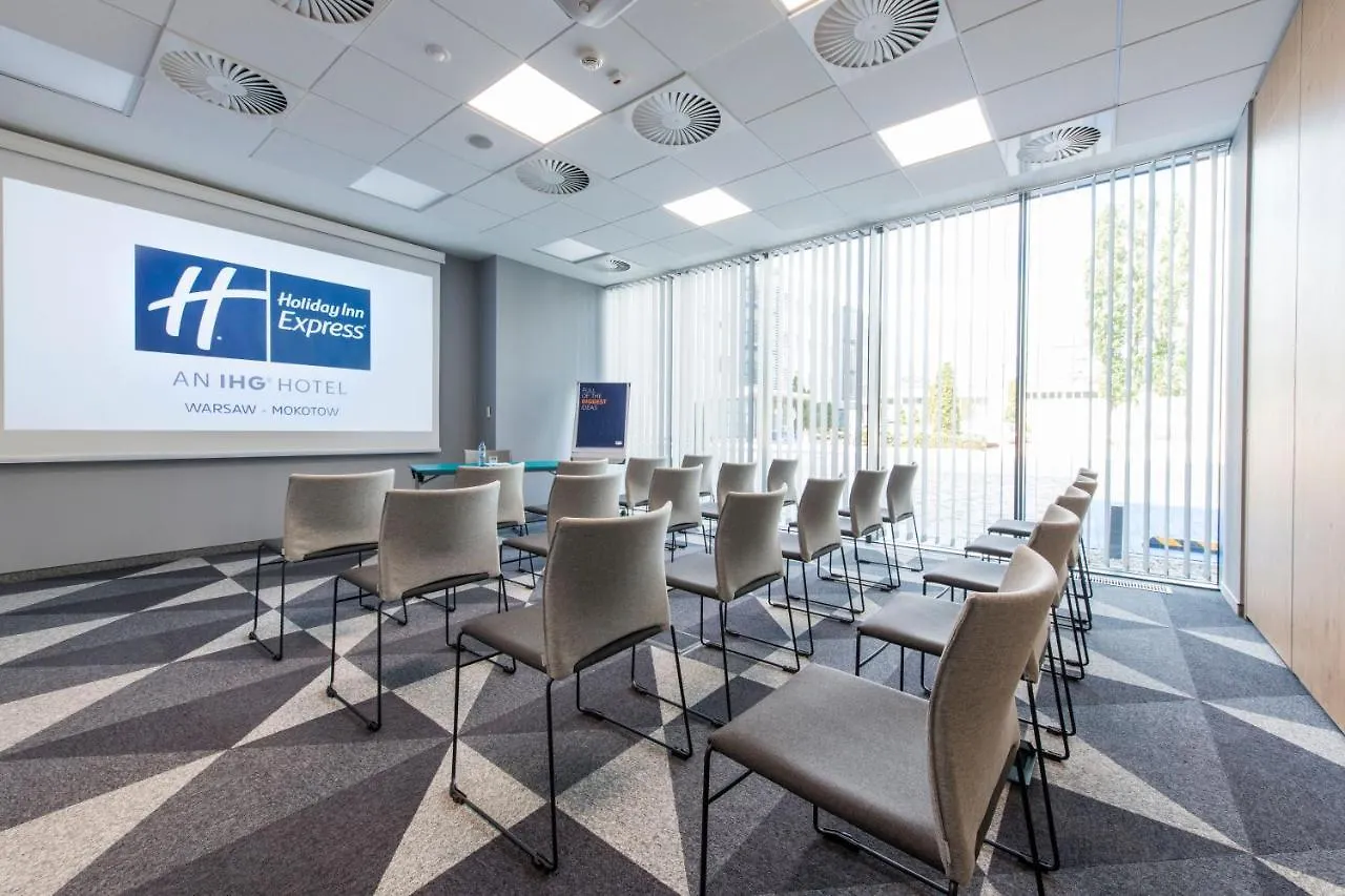 Holiday Inn Express Warsaw - Mokotow By Ihg 3*,