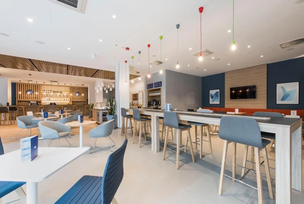 *** Hotel Holiday Inn Express Warsaw - Mokotow By Ihg Poland